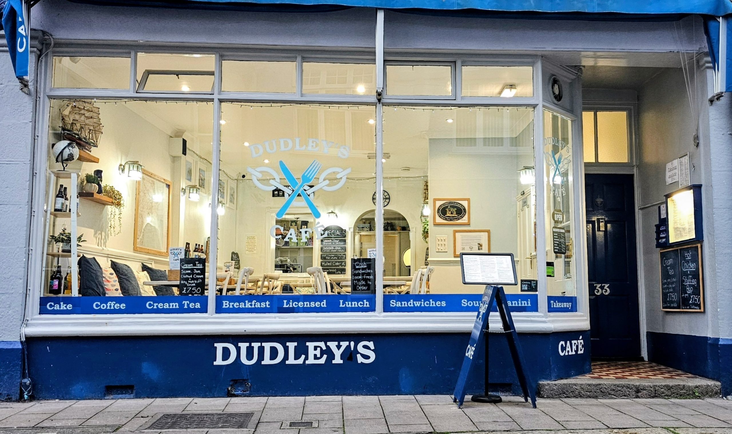Dudleys Cafe Dartmouth