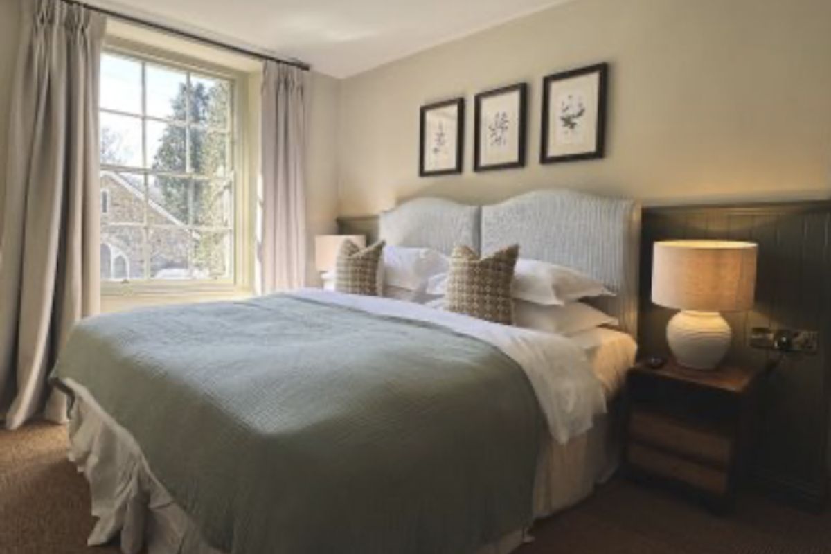 copley arms bedroom